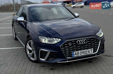 Седан Audi S4 2022 в 
