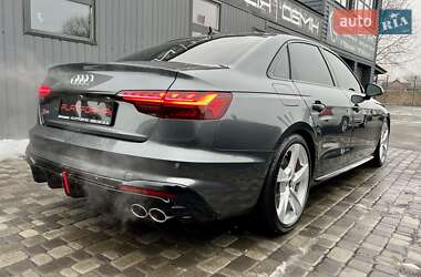 Седан Audi S4 2022 в 
