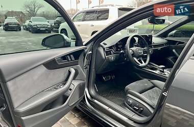 Седан Audi S4 2022 в 