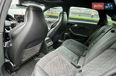 Седан Audi S4 2022 в 