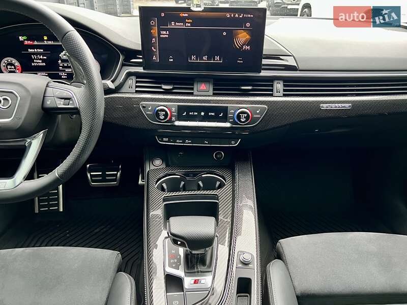 Седан Audi S4 2022 в Киеве