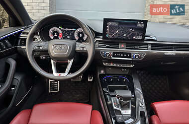 Седан Audi S4 2022 в 