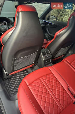 Седан Audi S4 2022 в 
