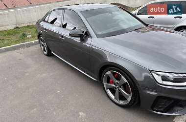 Седан Audi S4 2019 в Виннице