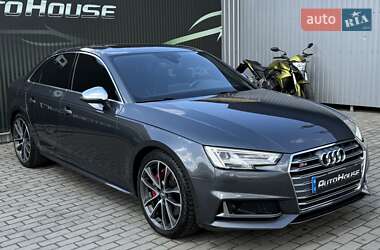 Седан Audi S4 2017 в 