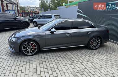 Седан Audi S4 2017 в 