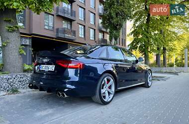 Седан Audi S4 2012 в 