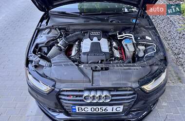 Седан Audi S4 2012 в 