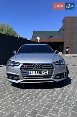 Седан Audi S4 2018 в 