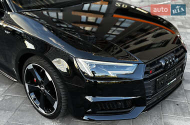 Седан Audi S4 2018 в 
