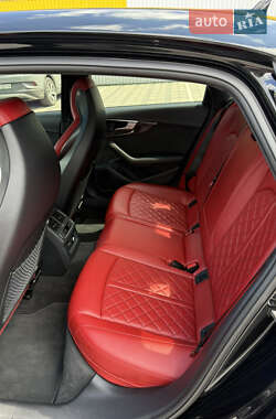 Седан Audi S4 2020 в 