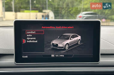Седан Audi S4 2019 в 