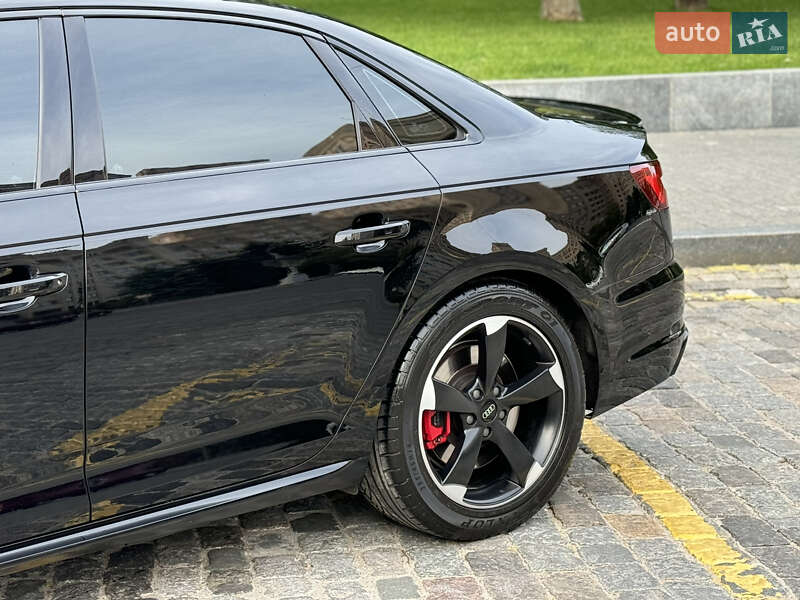 Седан Audi S4 2018 в Харкові