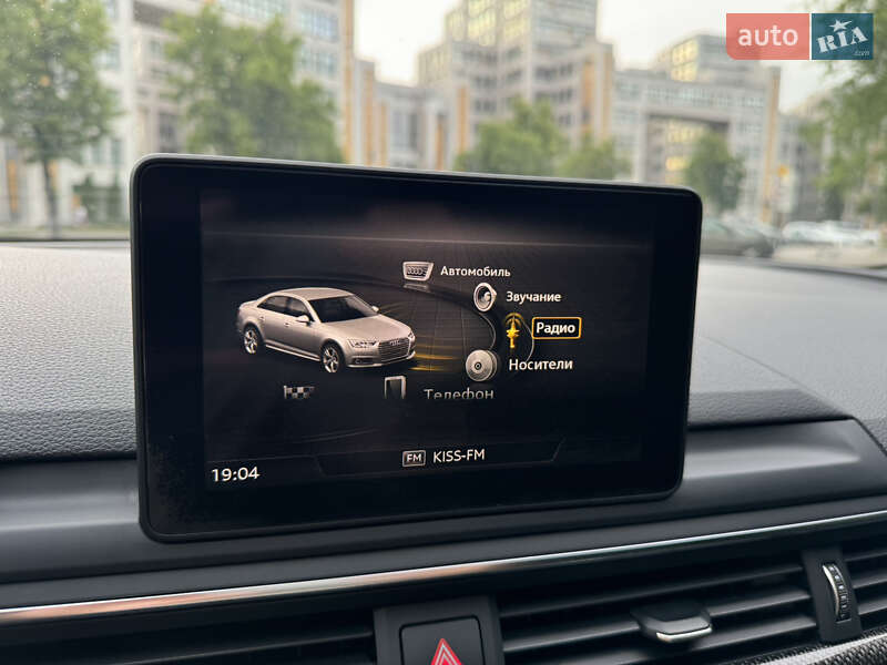 Седан Audi S4 2018 в Харкові