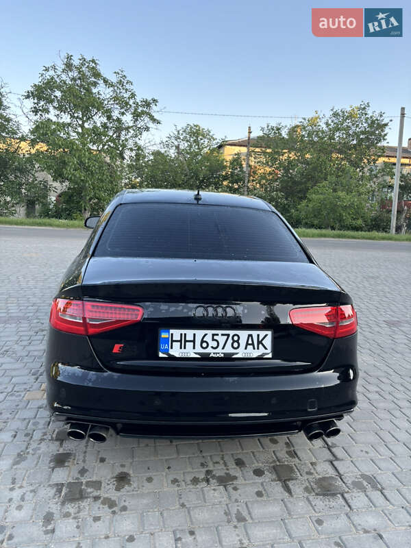 Седан Audi S4 2014 в Одессе