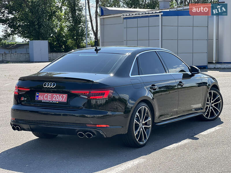 Седан Audi S4 2018 в Запорожье