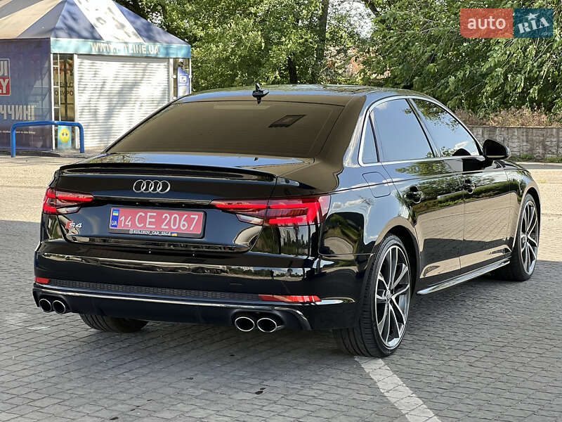 Седан Audi S4 2018 в Запорожье
