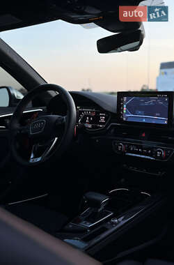 Седан Audi S4 2023 в 