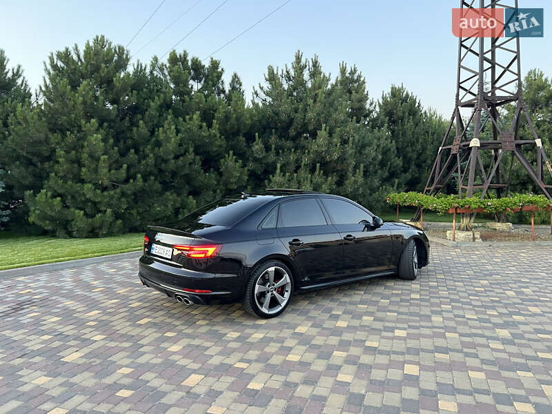 Седан Audi S4 2019 в Дніпрі