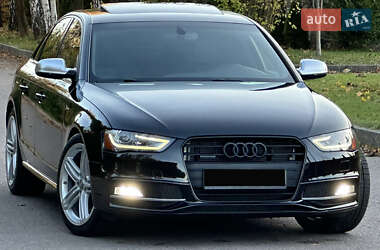 Седан Audi S4 2012 в Ровно