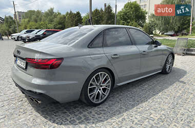 Седан Audi S4 2020 в 