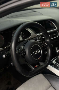 Седан Audi S4 2013 в 