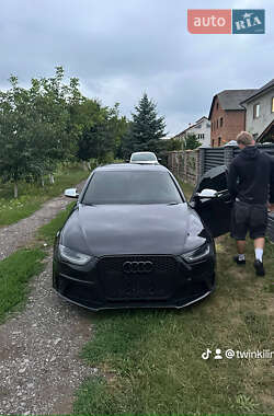 Седан Audi S4 2013 в Чорткові