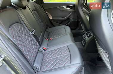Седан Audi S4 2023 в 