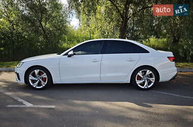 Седан Audi S4 2020 в 