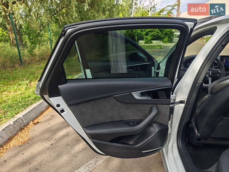 Седан Audi S4 2020 в Киеве фото 24 Седан Audi S4 2020 в Киеве