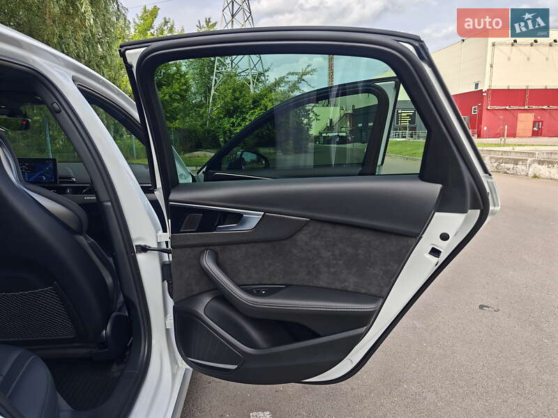 Седан Audi S4 2020 в Киеве фото 26 Седан Audi S4 2020 в Киеве