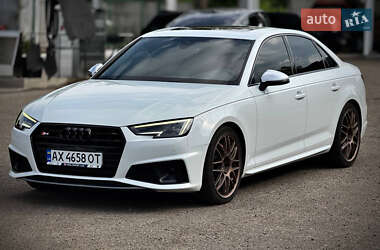 Седан Audi S4 2016 в Києві