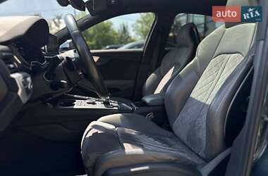 Седан Audi S4 2018 в 