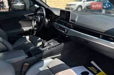 Седан Audi S4 2018 в 