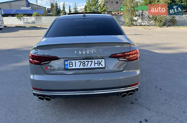 Седан Audi S4 2018 в 