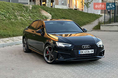 Седан Audi S4 2018 в 