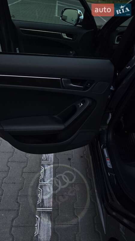 Седан Audi S4 2014 в Чернігові