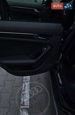 Седан Audi S4 2014 в 