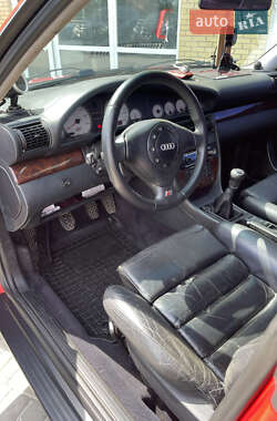 Седан Audi S4 1992 в 
