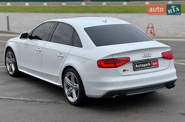 Седан Audi S4 2013 в 