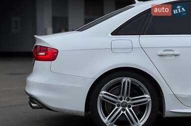 Седан Audi S4 2013 в 