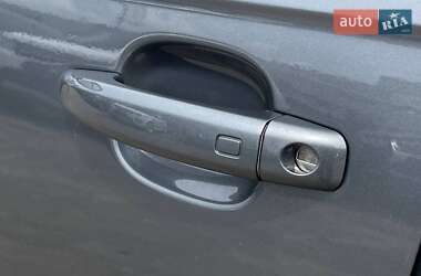Седан Audi S4 2012 в 