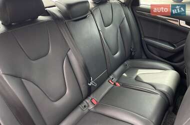 Седан Audi S4 2012 в 