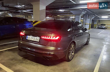 Седан Audi S4 2022 в 