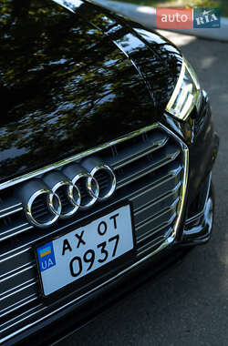 Седан Audi S4 2018 в 