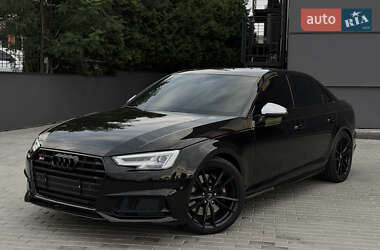 Седан Audi S4 2018 в Киеве
