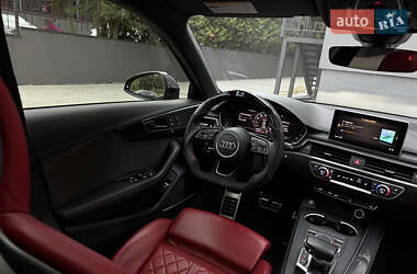 Седан Audi S4 2018 в 
