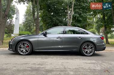 Седан Audi S4 2022 в 
