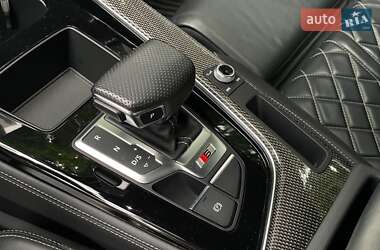Седан Audi S4 2022 в 