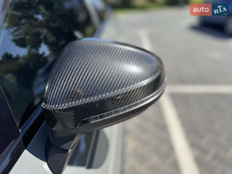 Седан Audi S4 2018 в Киеве